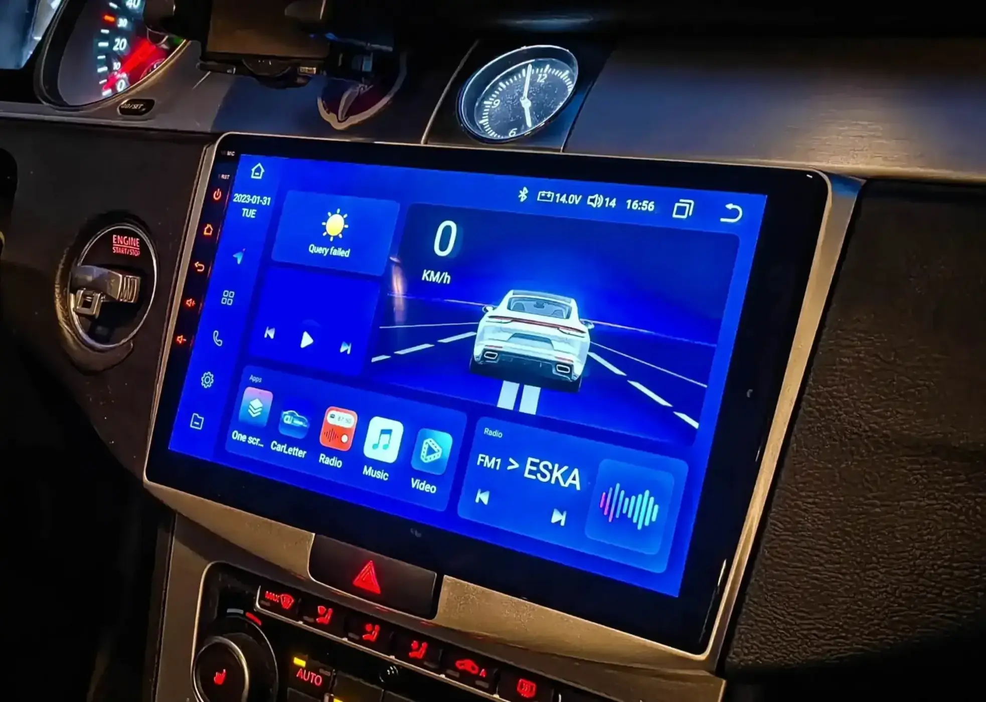 Stacje multimedialne