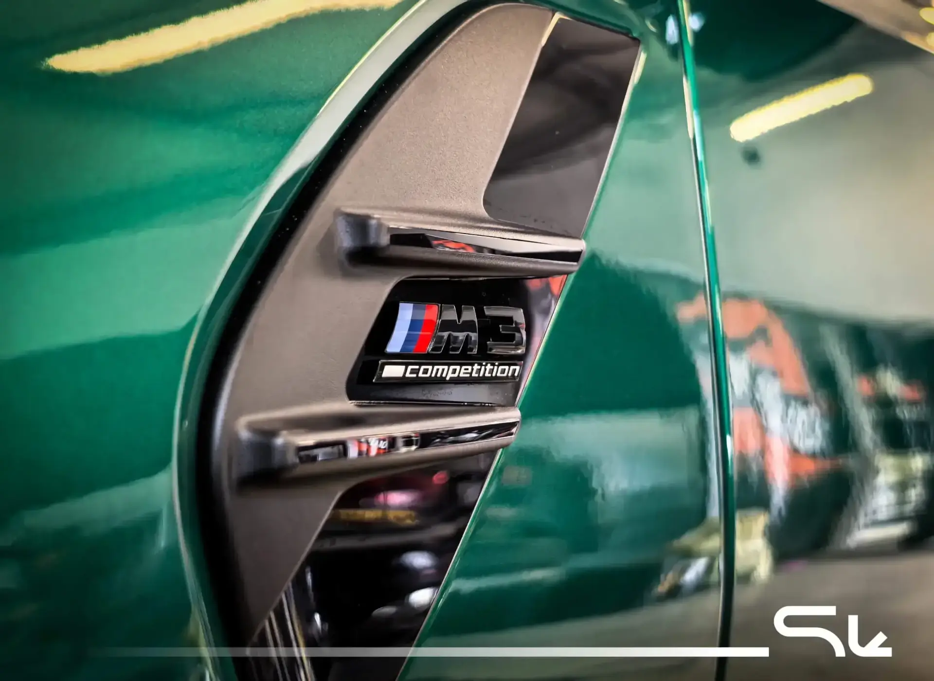 Oklejanie samochodu folią